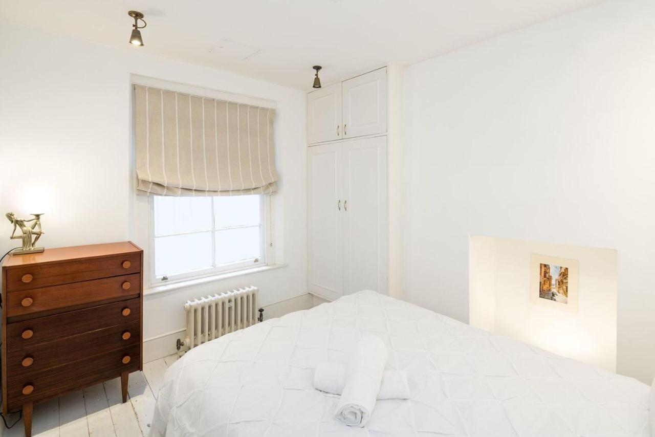 Charming 2-Bed Flat In The Heart Of Nottinghill - Steps From Portobello Rd Market And Nottinghill Bookshop Apartment London Bagian luar foto